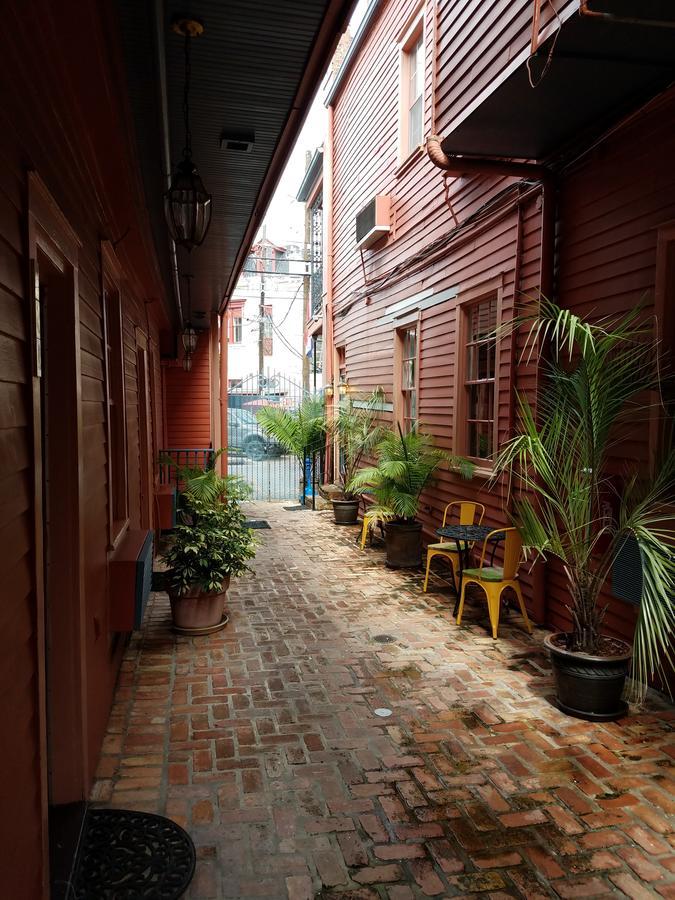 Frenchmen Hotel New Orleans Exterior photo